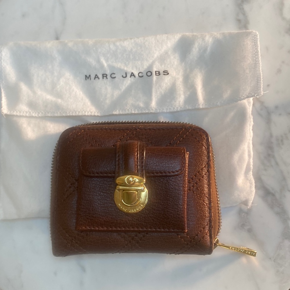 Marc Jacobs Zip Wallet Brown Calf Leather